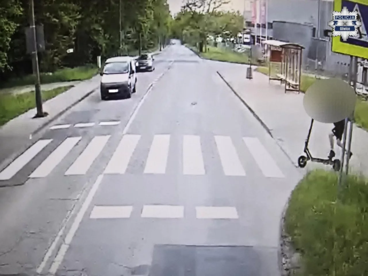 11-latek na hulajnodze wjechał pod autobus w Gliwicach / fot.: KPP Śląsk